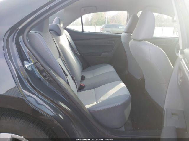 Toyota Corolla L Image 7