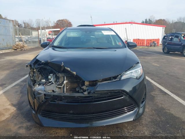 Toyota Corolla L Image 10