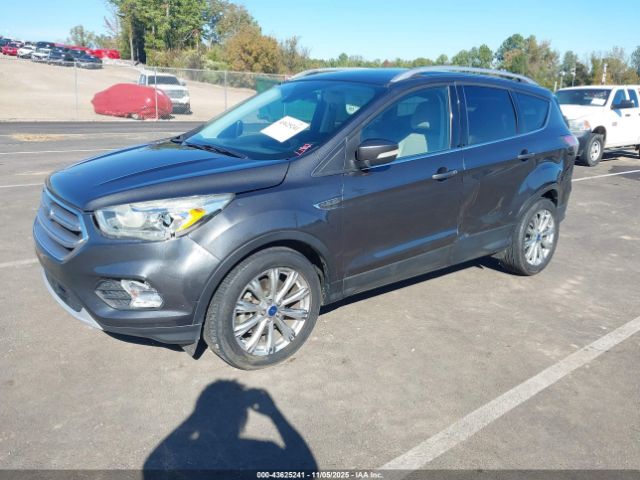 Ford Escape Titanium Image 17