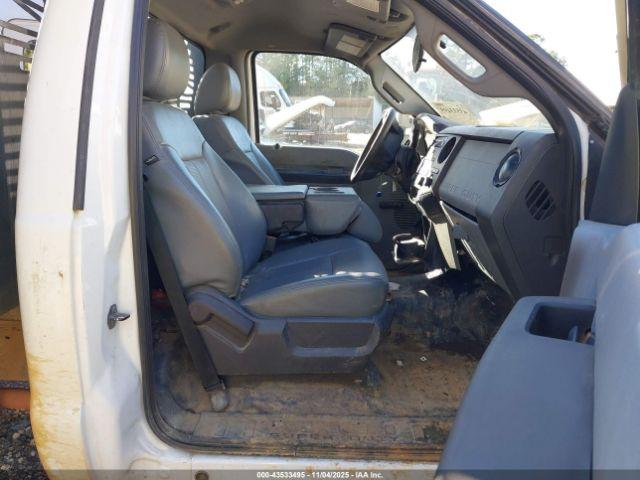 Ford F-450 Xl Image 3