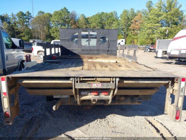 Ford F-450 Xl Image 2