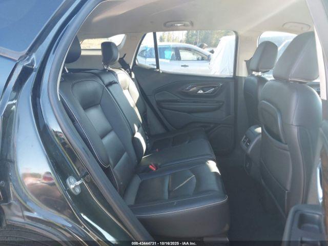 GMC Terrain Denali Image 12