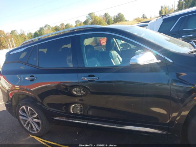 GMC Terrain Denali Image 13