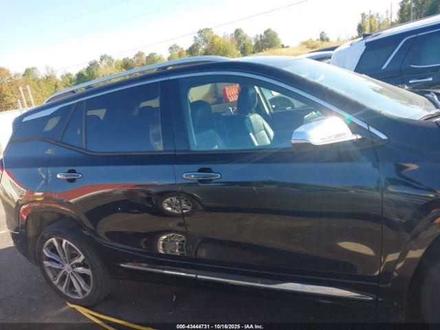 GMC Terrain Denali Image 13