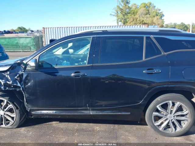 GMC Terrain Denali Image 11