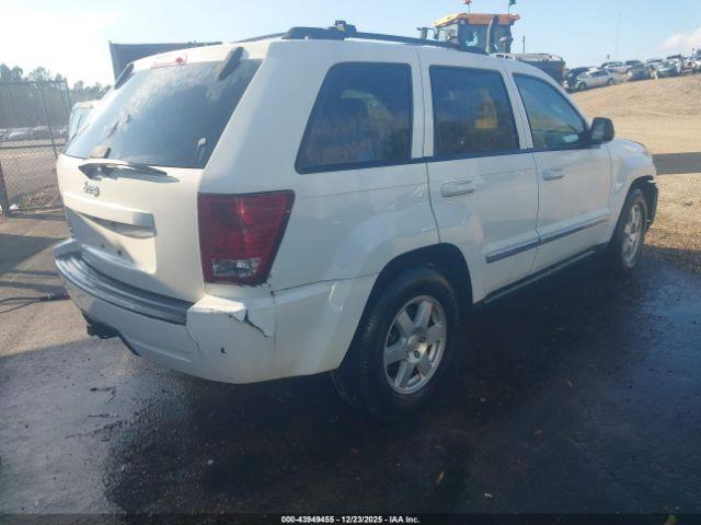 Jeep Grand Cherokee Laredo Image 3