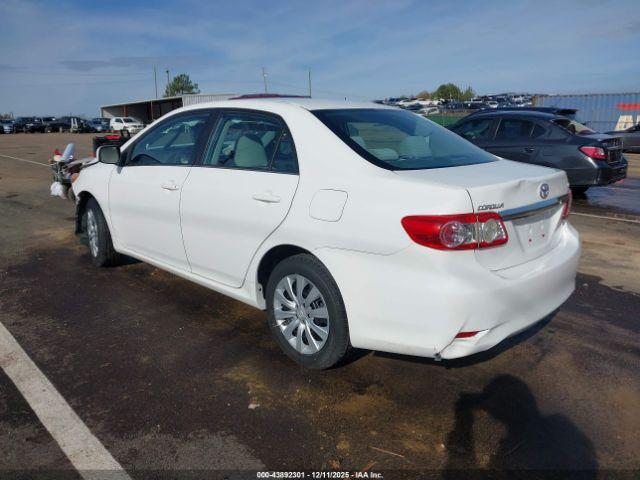 Toyota Corolla Le Image 6