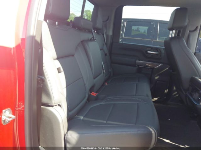 Chevrolet Silverado 2500 4wd  Standard Bed Ltz Image 12