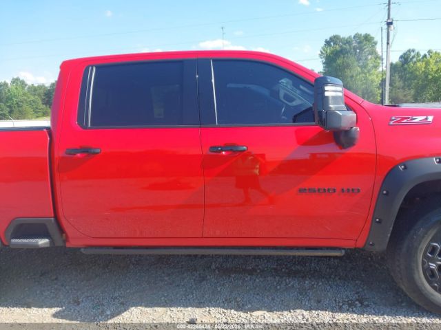 Chevrolet Silverado 2500 4wd  Standard Bed Ltz Image 14