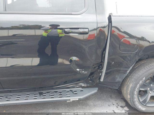 Ram 1500 Big Horn  4x4 5'7 Box Image 12